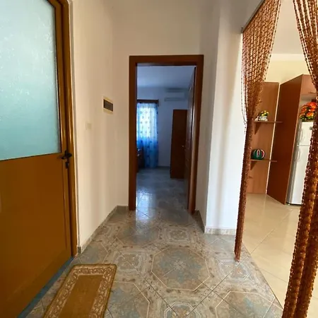 Xhuliano Apartament