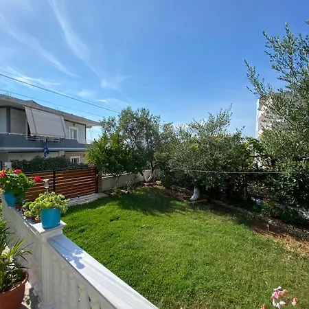 ヴィラ Xhuliano Apartament *